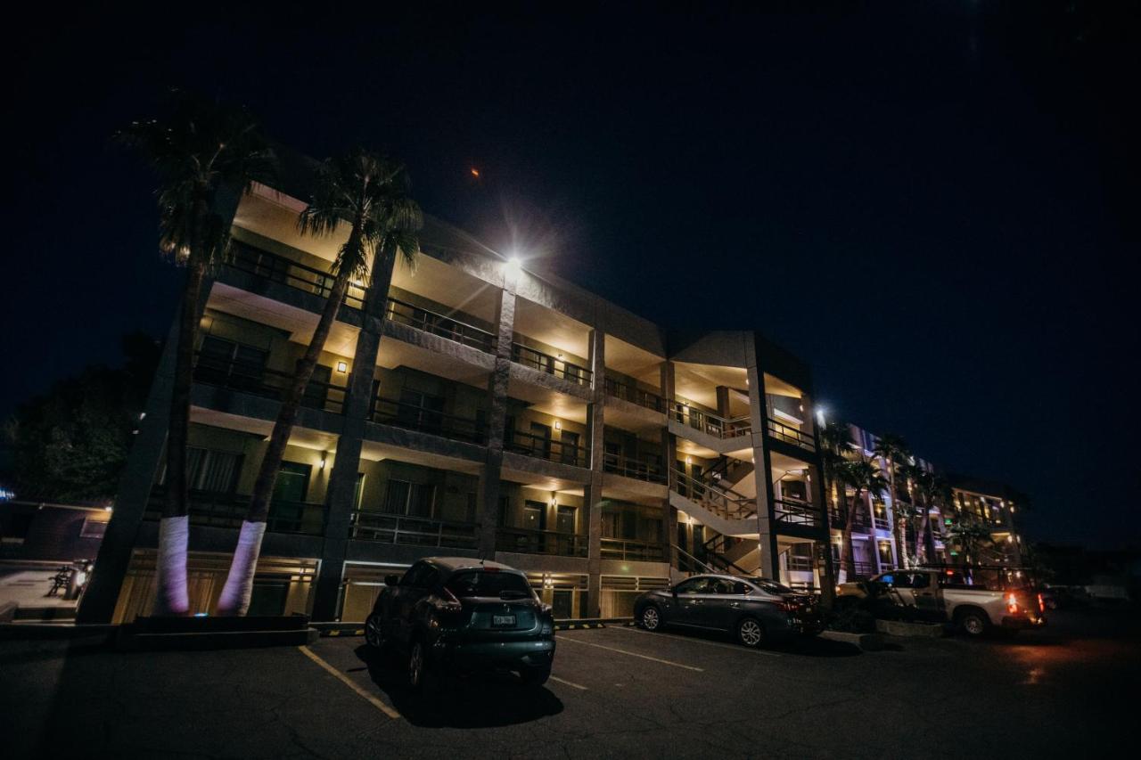 Hotel Calafia Mexicali Dış mekan fotoğraf