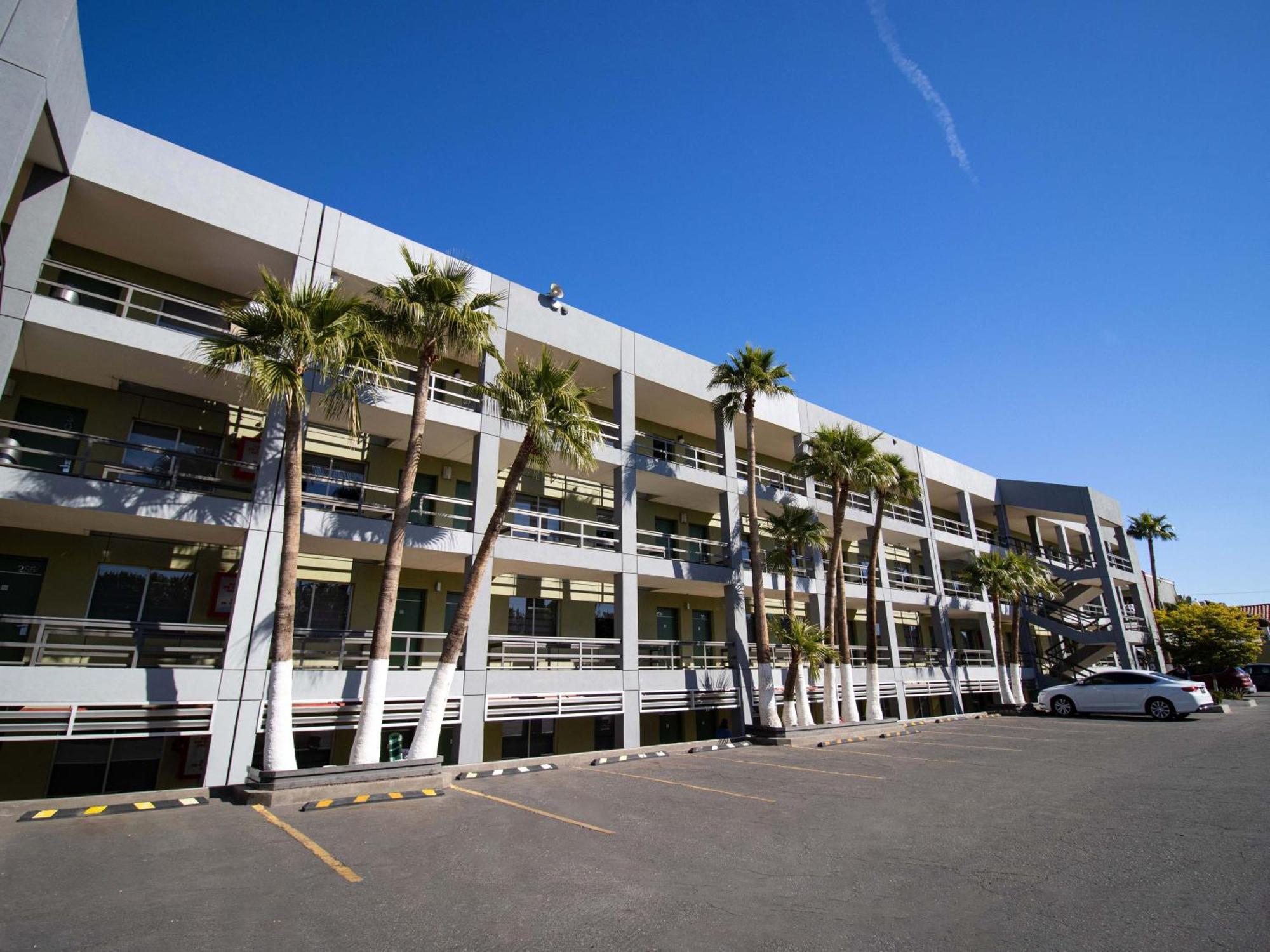 Hotel Calafia Mexicali Dış mekan fotoğraf